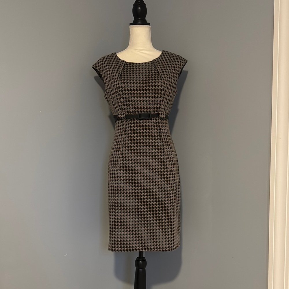 Elegant Black and Gray Houndstooth Dress